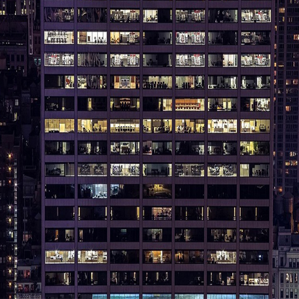 manipulating-workers-600x600
